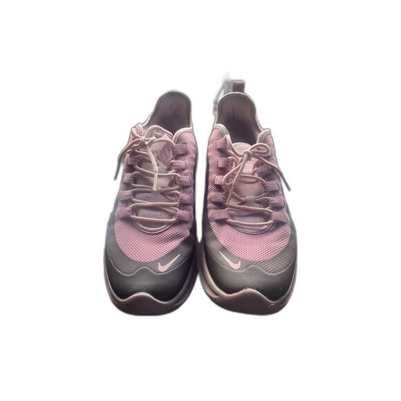 Womens US Size 9.5 Nike Pink Low Top Lace Up Sneakers - Picture 3 of 5